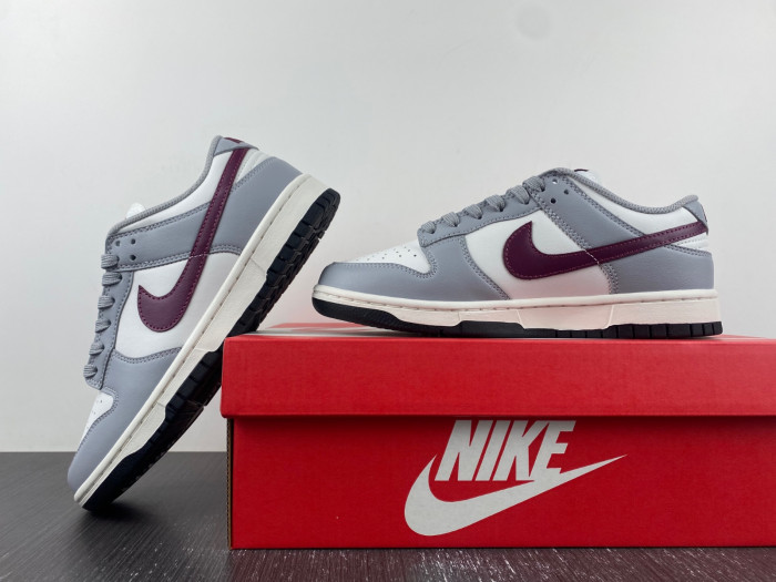 nike dunk low "grey/white/red" dd1503-122
