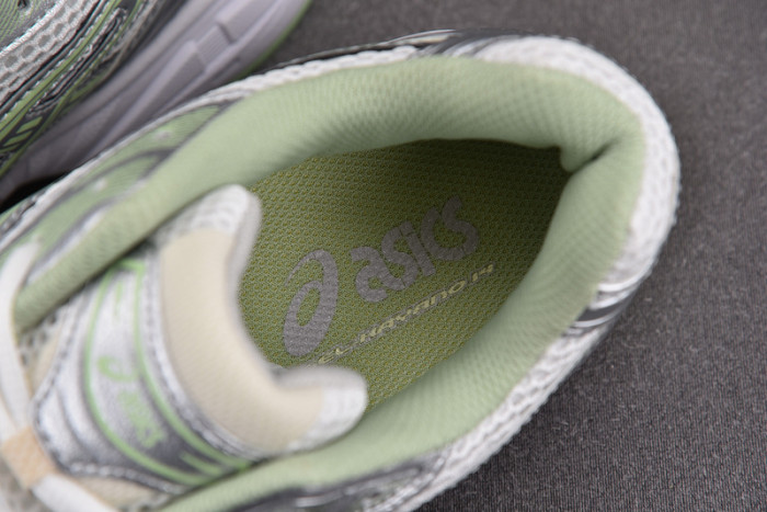 As*ic*s gel-kayano 14 