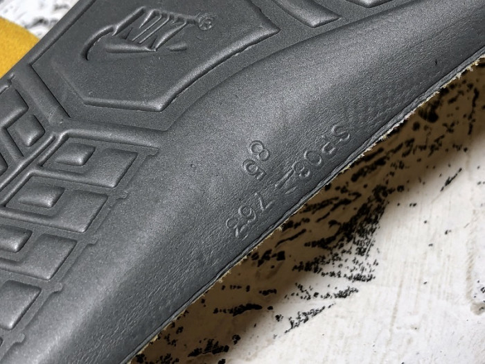 nike dunk low ofw pine green ct0856-100