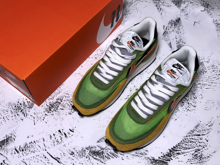 nike ld waffle sacai green multi  bv0073-300