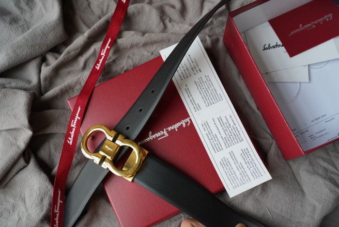 salvatore ferragamo belt