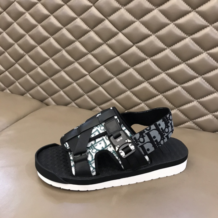 d10r sandals