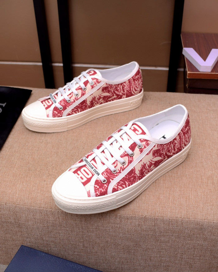 d10r b23 oblique low top sneaker