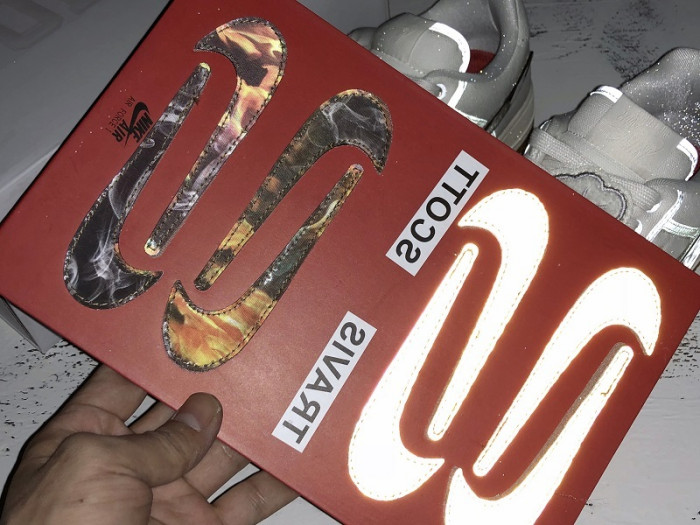 air force 1 low travis scott sail  aq4211-101