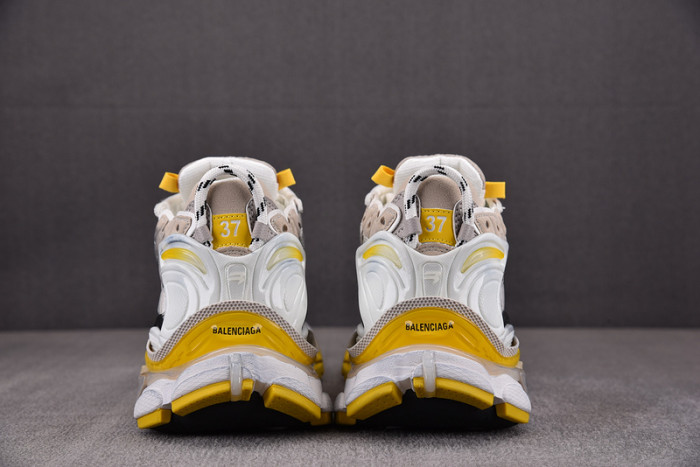 Ba*len*cia*ga -runner