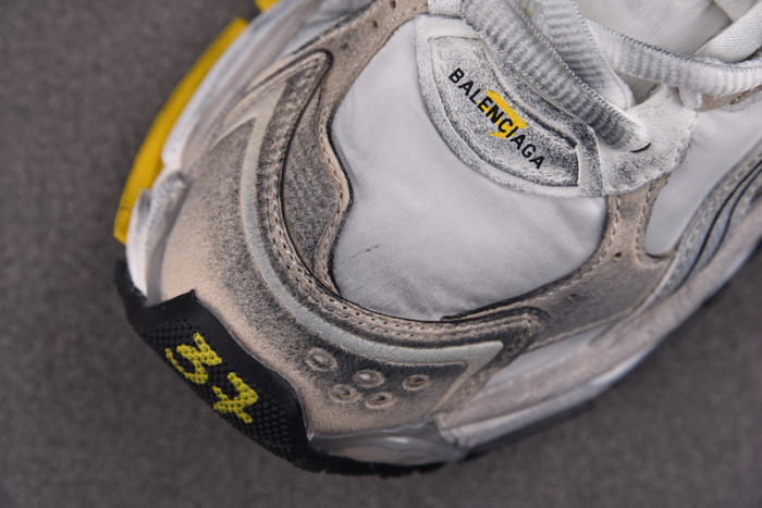 Ba*len*cia*ga -runner