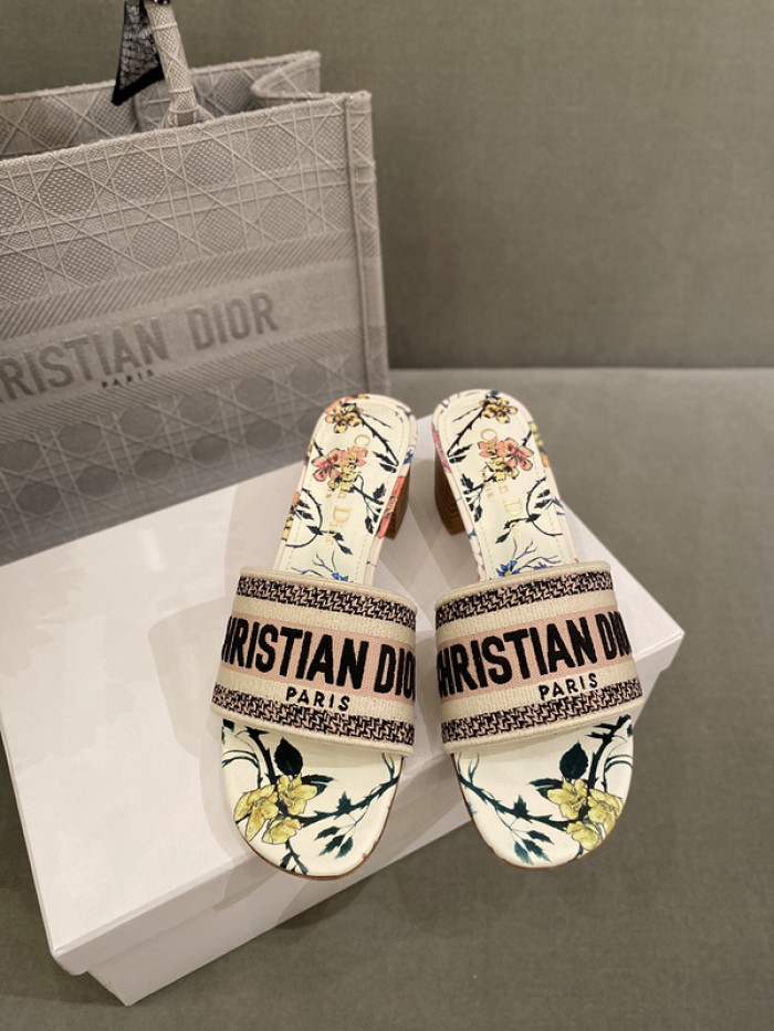 Ch**an di0r heel sandals