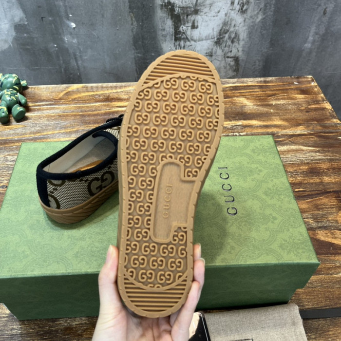 G*u*i  low-top sneaker