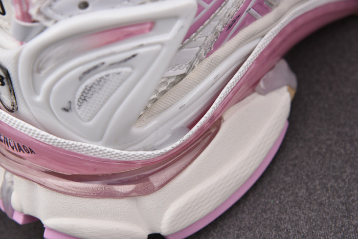 Ba*len*cia*ga -runner