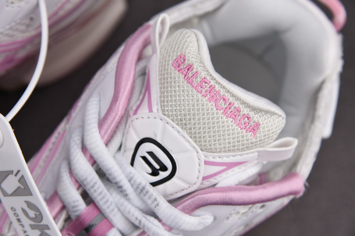 Ba*len*cia*ga -runner