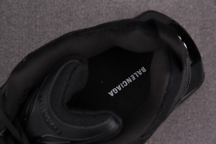 Ba*len*cia*ga x-pander