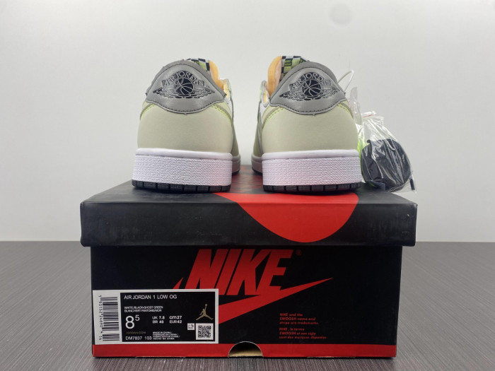 air jordan 1 low og white/ghost green-black dm7837-103