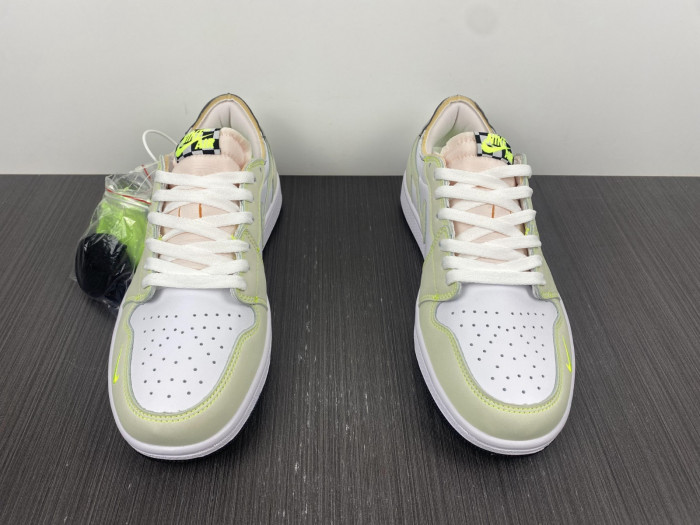 air jordan 1 low og white/ghost green-black dm7837-103