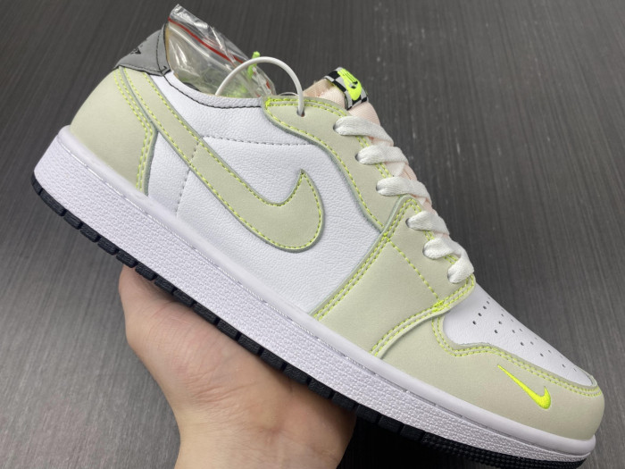 air jordan 1 low og white/ghost green-black dm7837-103