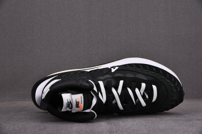 nike sacai x jean paul gaultier x vaporwaffle 