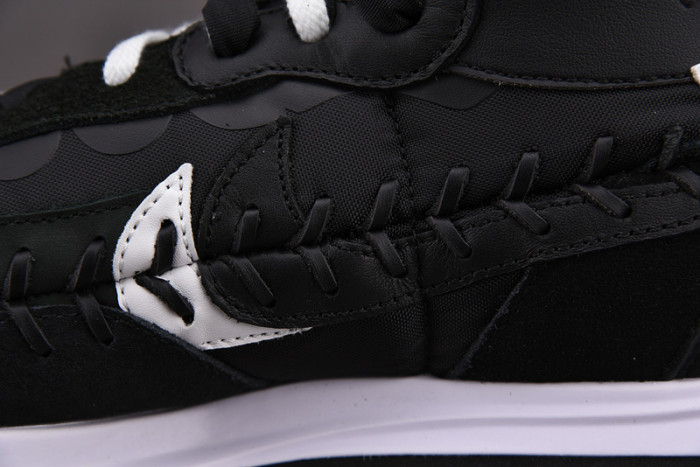 nike sacai x jean paul gaultier x vaporwaffle 