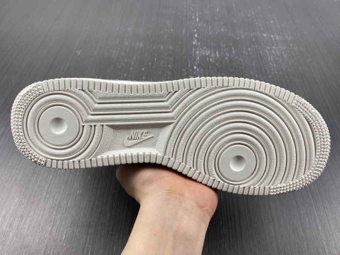 l0vt nike air force 1