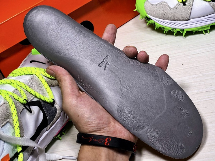 ofw x nike zoom terra kiger 5 cd8179-100