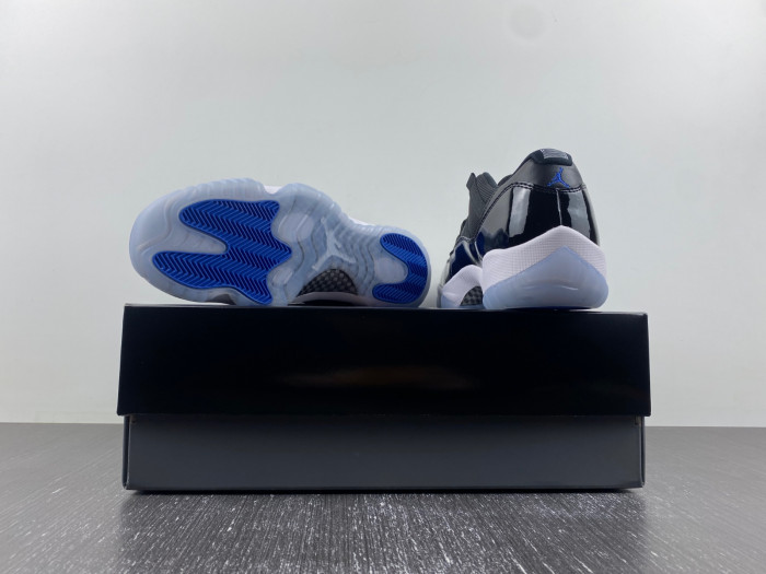 air jordan 11 “space jam ” fv5104-004
