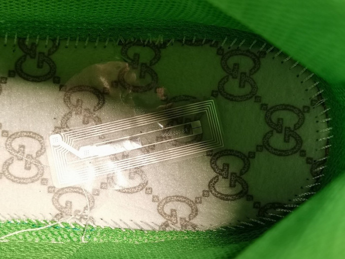 G*u*i basket sneaker