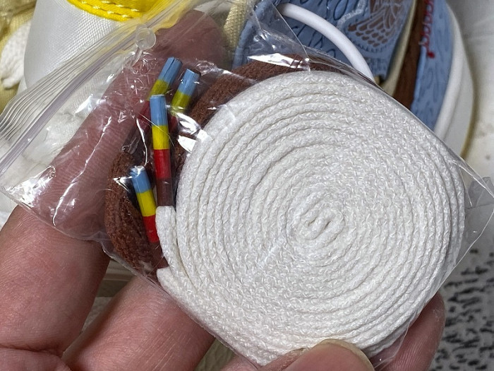 Ma*s*n chateau rouge x air jordan 1 high mid  fearless cu2803-200