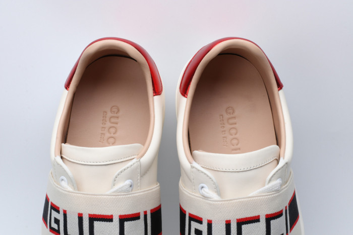 G*u*i ace embroidered low-top sneaker