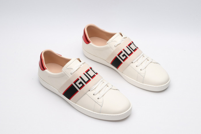 G*u*i ace embroidered low-top sneaker