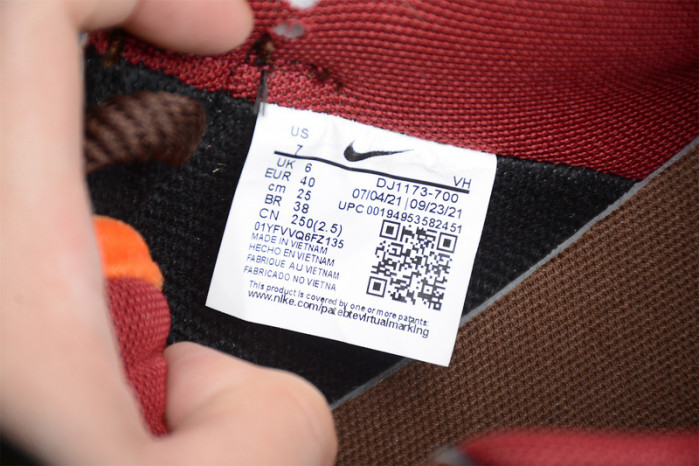 social status x dunk mid 