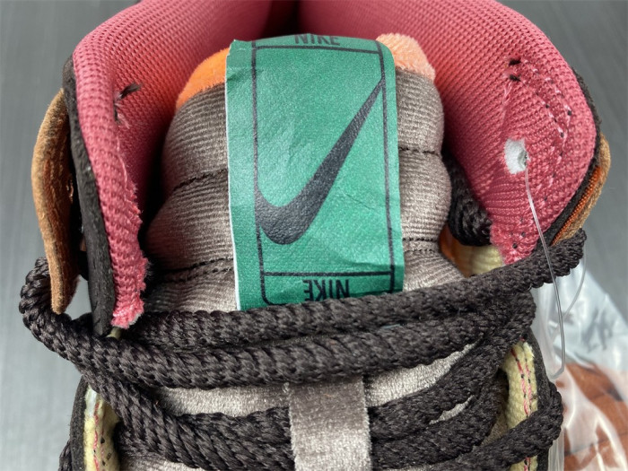 social status x dunk mid 