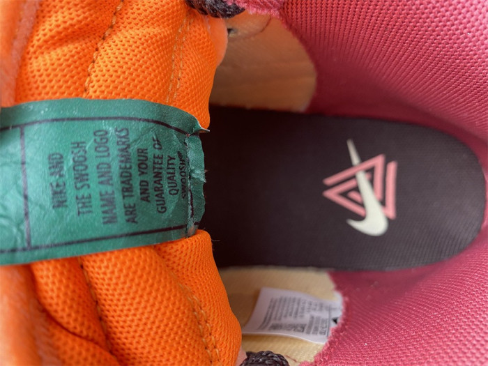 social status x dunk mid 