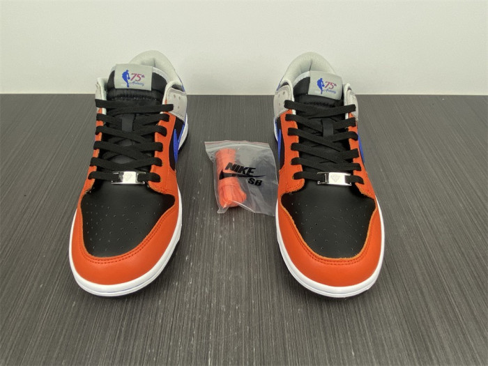 nike dunk low emb nba 75th anniversary knicks  dd3363-002