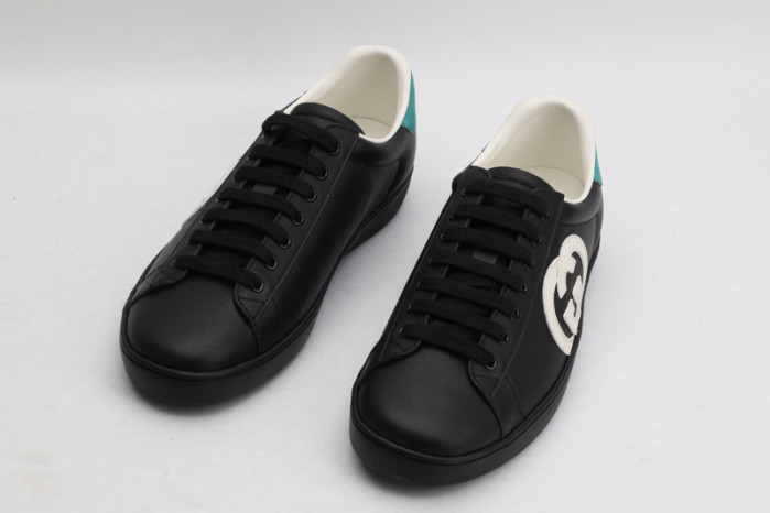 G*u*i ace embroidered low-top sneaker