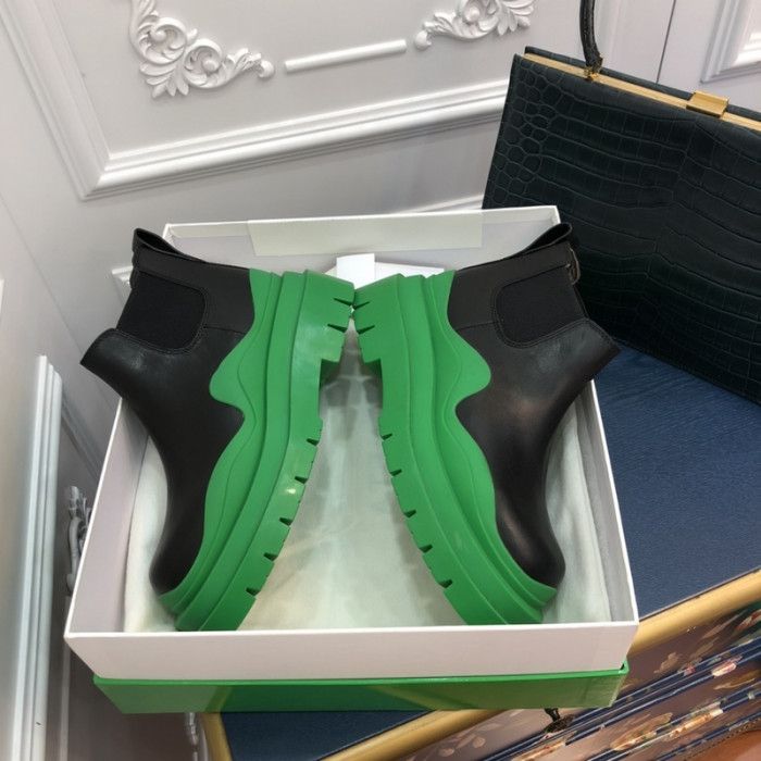 Bo*te*ga ve*ne*ta boots