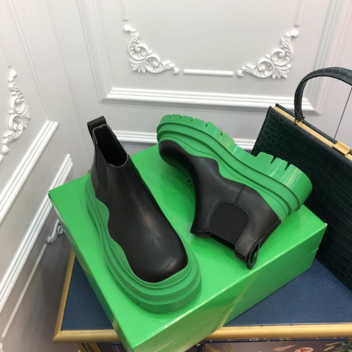 Bo*te*ga ve*ne*ta boots