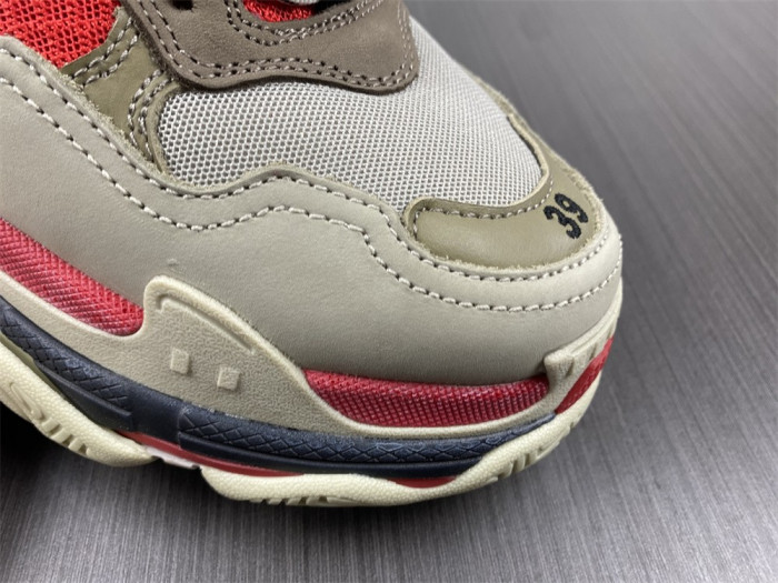 blcg sneaker triple.s.