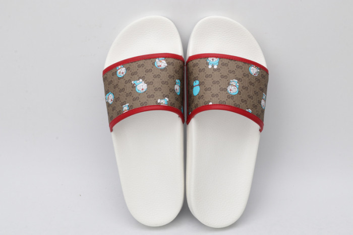 G*u*i slippers