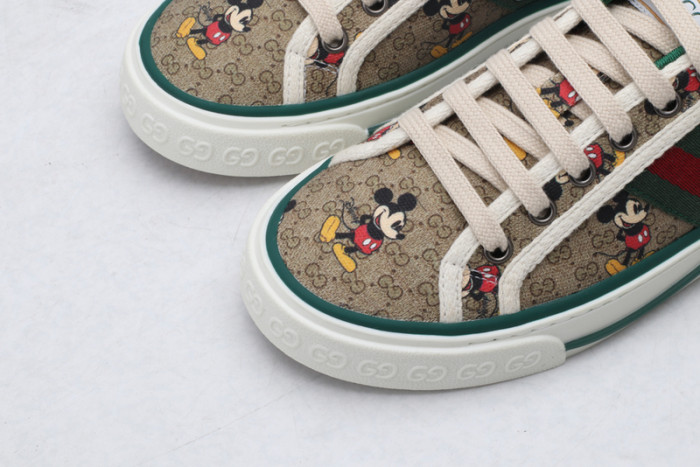 G*u*i rhyton sneaker