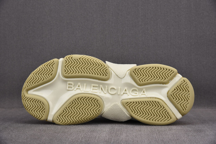 blcg sneaker triple.s.