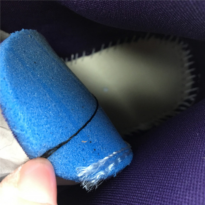 jordan 1 mid hornets  554724-415