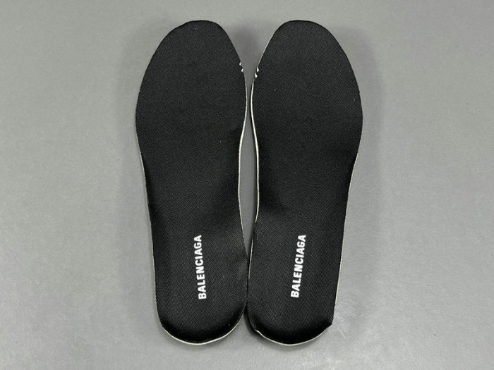 Ba*len*cia*ga -runner