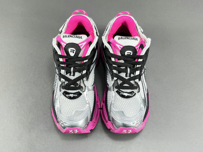 Ba*len*cia*ga -runner