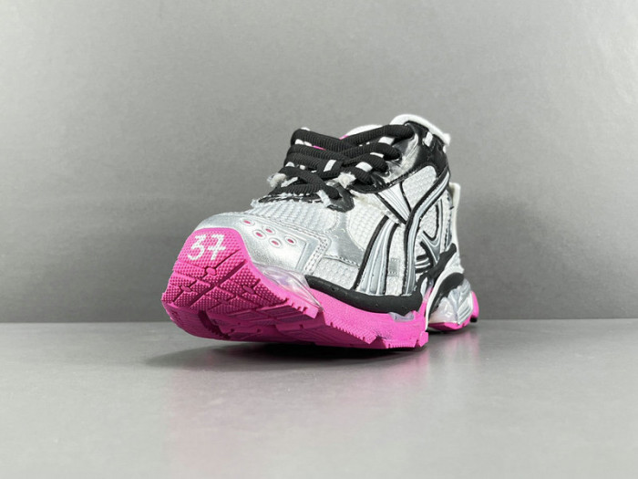 Ba*len*cia*ga -runner