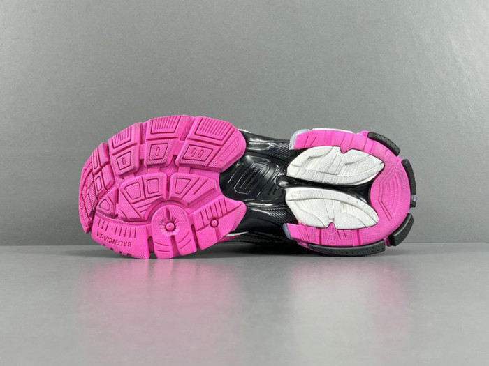 Ba*len*cia*ga -runner