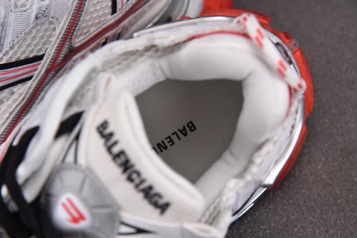 Ba*len*cia*ga -runner