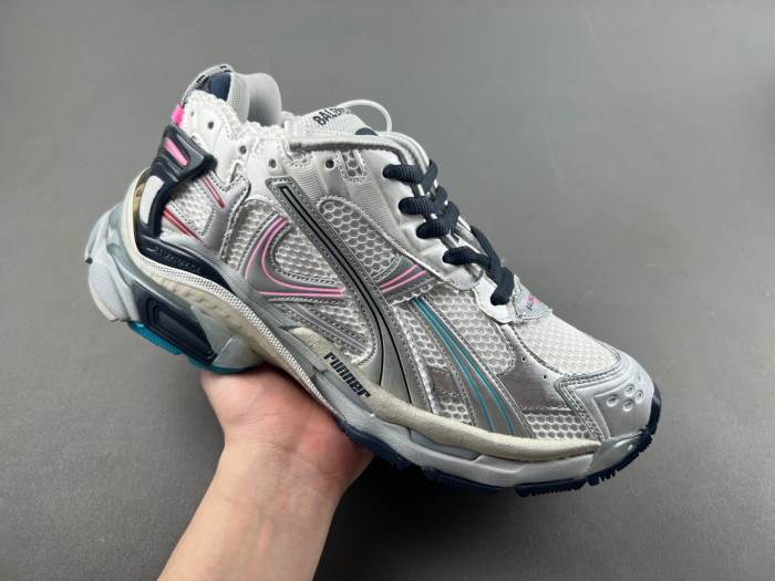 Ba*len*cia*ga -runner