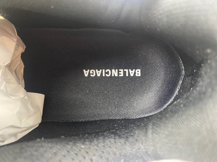 Ba*len*cia*ga -runner