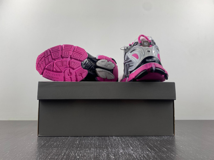 Ba*len*cia*ga -runner