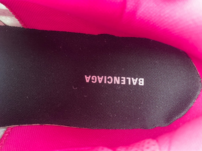 Ba*len*cia*ga -runner