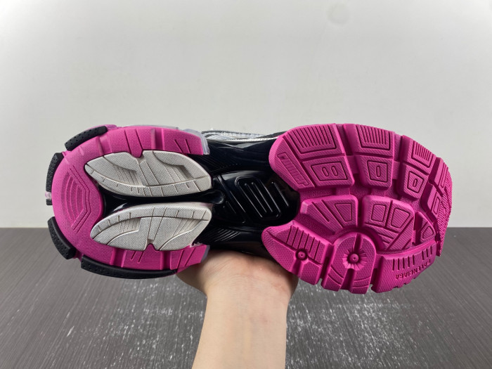 Ba*len*cia*ga -runner