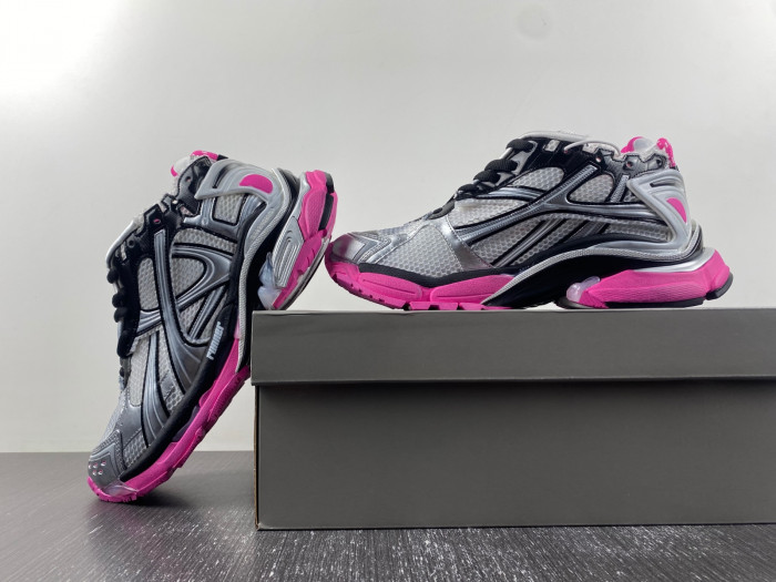 Ba*len*cia*ga -runner